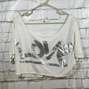Women’s oversized LOVE crop top Medium